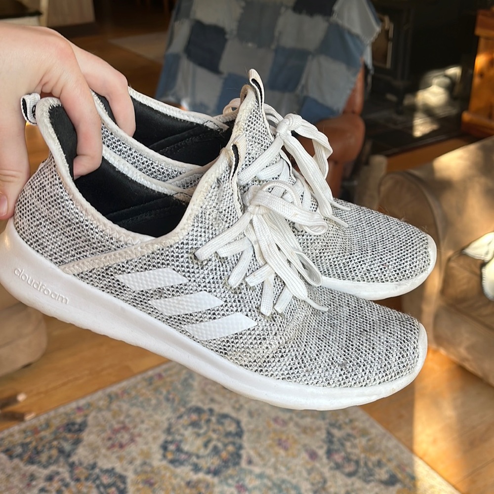 adidas cloudfoam tennis shoes